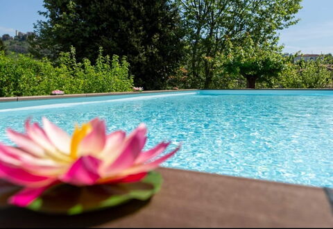 Casale La Pieve: Wasser, Schwimmbad, Garten, Landscaping, Resort, Water Feature, Eco Hotel, Botanischer Garten, Hinterhof