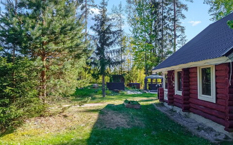 Saarentaus: Holz, Flooring, Fussboden, Möbel, Holzboden, Interior Design, Etagenbett, Zimmer, Holzbeize, Hartholz