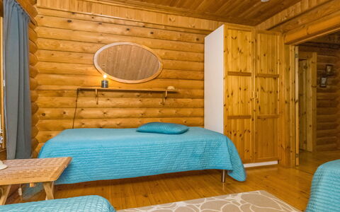 Kaivoskartano: Möbel, Interior Design, Flooring, Fussboden, Tabelle, Decke, Küche & Esszimmer Tisch, Beleuchtung, Stuhl, Zuhause