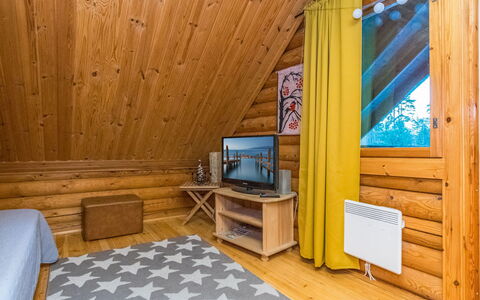 Kultakartano: Möbel, Interior Design, Flooring, Fussboden, Tabelle, Decke, Küche & Esszimmer Tisch, Beleuchtung, Stuhl, Zuhause