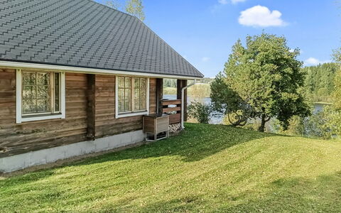 Luppo: Gras, Haus, Hütte, Zuhause, Dach, Grundstueck, Ländliches Gebiet, Abstellgleis, Bauernhaus, Rasen