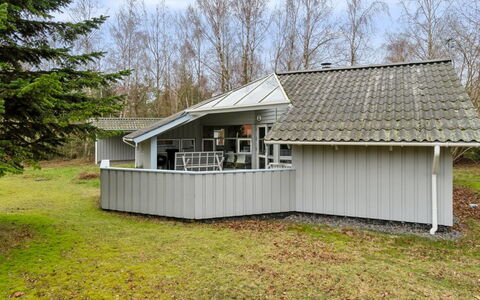 Agnesa - 700M from the Sea: Wohnung, Eigentumswohnung, Estate, Balkon, Villa, Hotel