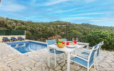 Tossa de Mar 369: Möbel, Gartenmöbel, Stuhl, Resort, Eco Hotel, Schwimmbad, Hotel, Sonnenliege, Tisch Im Freien