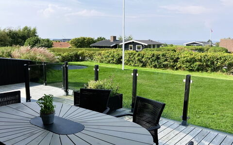 Carlene - 350M from the Sea: Wohnung, Eigentumswohnung, Estate, Balkon, Villa, Hotel