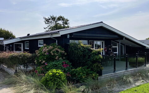 Carlene - 350M from the Sea: Wohnung, Eigentumswohnung, Estate, Balkon, Villa, Hotel