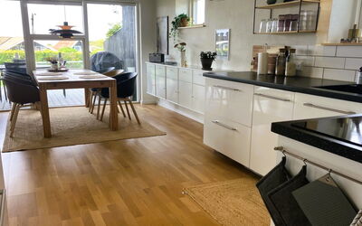 Carlene - 350M from the Sea