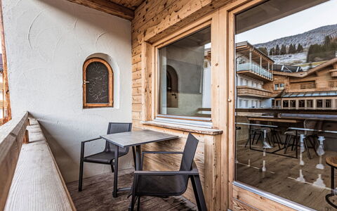 Lermoos 400: Balkon, Geländer, Planke, Holz