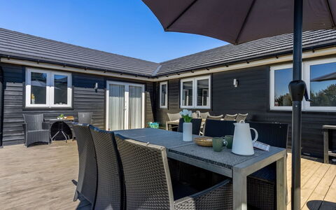Danika - 1.5Km from the Sea: Wohnung, Eigentumswohnung, Estate, Balkon, Villa, Hotel
