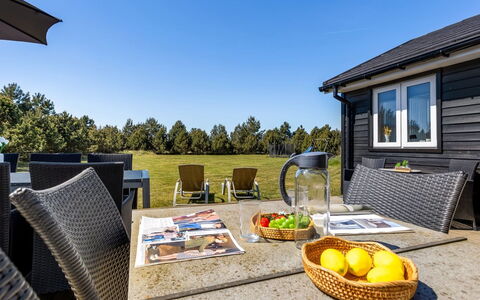 Danika - 1.5Km from the Sea: Wohnung, Eigentumswohnung, Estate, Balkon, Villa, Hotel