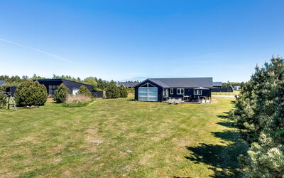 Danika - 1.5Km from the Sea