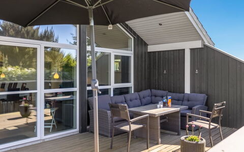 Delko - 650M from the Sea: Wohnung, Eigentumswohnung, Estate, Balkon, Villa, Hotel