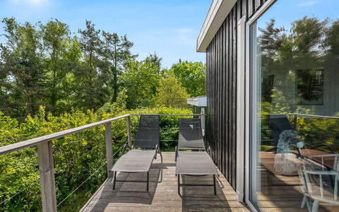 Shaya - 325M from the Sea: Dachdecken, Hütte, Haus, Dach, Zuhause, Bauernhaus, Hütte, Estate, Dorf