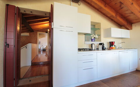 Silea Apartments, Pool, Garden, Treviso: Interior Design, Flooring, Holz, Fussboden, Decke, Möbel, Zimmer, Zuhause, Cabinetry, Küche