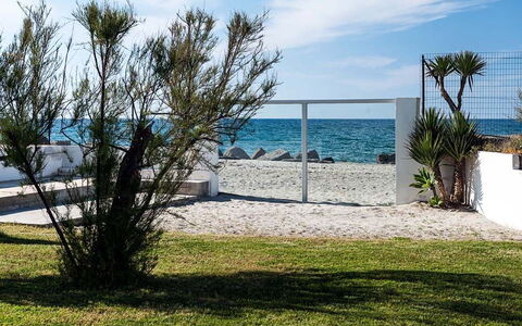 Cala Marina: Blau, Gewässer, Küste, Meer, Strand, Küsten Und Ozeanische Forms, Ufer, Ozean, Schatten, Tropen