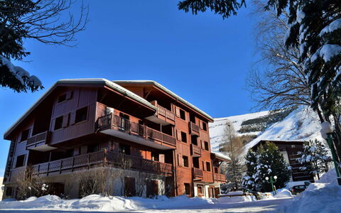 Alpina Lodge: Haus, Wohngebiet, Zuhause, Menschliche Siedlung, Schnee, Einfrieren, Winter, Hütte, Dorf, Bergdorf