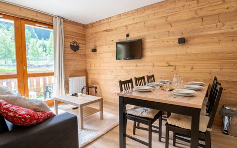La Turra: Holz, Holzboden, Flooring, Möbel, Hartholz, Holzbeize, Fussboden, Küche & Esszimmer Tisch, Planke, Lack