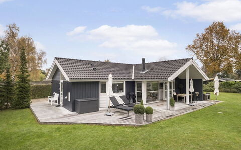 Enken - 750M from the Sea: Wohnung, Eigentumswohnung, Estate, Balkon, Villa, Hotel