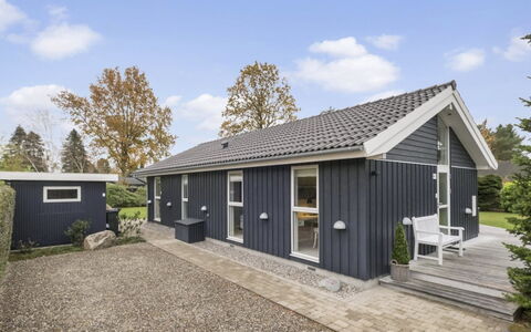 Enken - 750M from the Sea: Wohnung, Eigentumswohnung, Estate, Balkon, Villa, Hotel