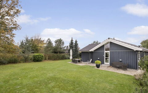Enken - 750M from the Sea: Wohnung, Eigentumswohnung, Estate, Balkon, Villa, Hotel
