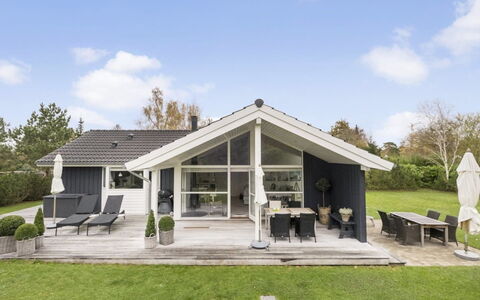 Enken - 750M from the Sea: Wohnung, Eigentumswohnung, Estate, Balkon, Villa, Hotel