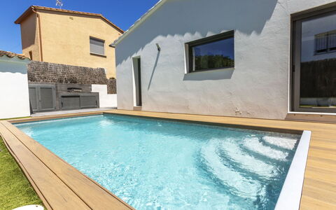 La Manzaneta: Schwimmbad, Verbundwerkstoff, Resort, Eco Hotel, Villa, Water Feature, Hinterhof, Hotel
