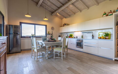 Villa Flaminia: Möbel, Interior Design, Flooring, Küche, Countertop, Holz, Decke, Fussboden, Cabinetry, Zimmer
