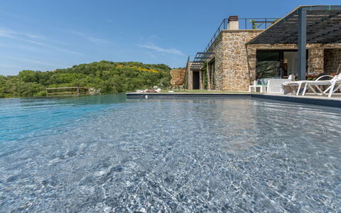 Villa Feronia: Wasser, Schwimmbad, Reservoir, Resort, Water Feature, Ferienort, Eco Hotel