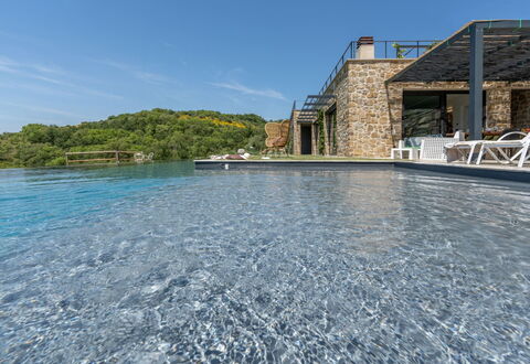 Villa Feronia: Wasser, Schwimmbad, Reservoir, Resort, Water Feature, Ferienort, Eco Hotel