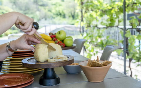 Villa Trasimena: Geschirr, Servierware, Essen, Zutat, Dishware, Teller