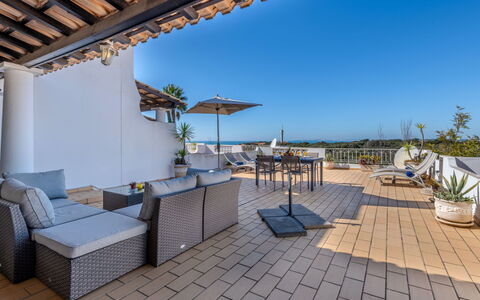 Sol Beach View Terrace: Möbel, Zuhause, Stuhl, Gartenmöbel, Balkon, Wohnung, Resort, Design, Küche & Esszimmer Tisch, Terrasse