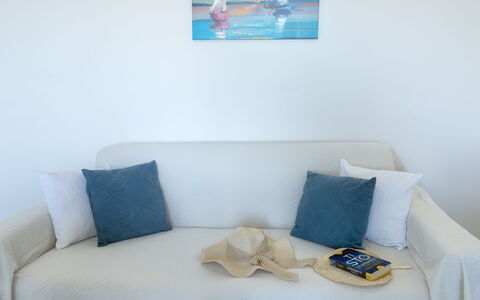 Vista Blu: Wohnung, Boot, Watercraft, Yachthafen, Eigentumswohnung, Balkon, Hafen, Hafen, Hotel, Boote Und Boating - Geräte Und Materialien
