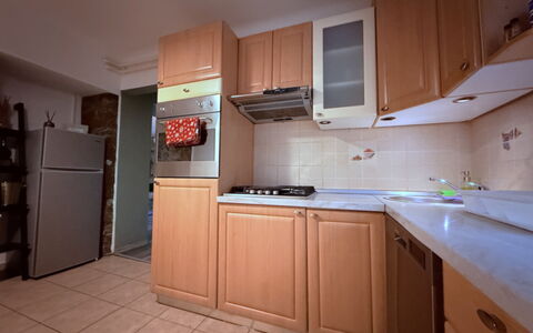 Apartment Niko, Private Garden, Wifi - Opatija: Küchengerät, Küche, Countertop, Major Appliance, Cabinetry, Spüle, Holz, Haushaltsgerät, Herd, Interior Design