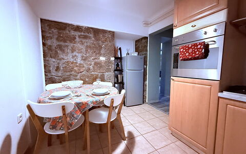 Apartment Niko, Private Garden, Wifi - Opatija: Major Appliance, Flooring, Küchengerät, Küche, Fussboden, Interior Design, Haushaltsgerät, Möbel, Countertop, Zimmer