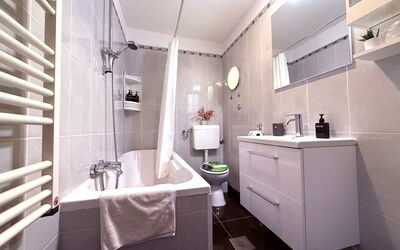 Apartment Niko, Private Garden, Wifi - Opatija