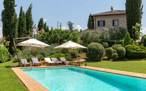 Podere i Poggi: Schwimmbad, Garten, Estate, Resort, Landscaping, Villa, Hazienda, Hof, Eco Hotel, Bauernhaus
