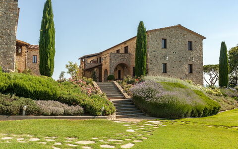 Torre Antica: Garten, Landscaping, Hof, Villa, Hazienda, Botanischer Garten, Walkway, Hecke, Bauernhaus