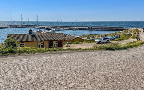 Markus - 300M from the Sea: Erholung, Werbung, Park, Banner, Schild, Pfad