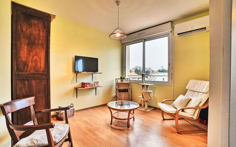 La Martignas 1: Schwimmbad, Resort, Wohnung, Hotel, Villa, Villa, Schatten, Hazienda, Ferienort