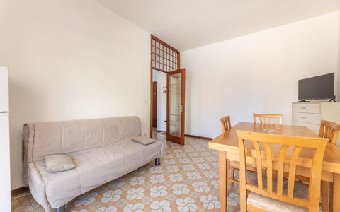 Vico Apartment Balcony, Gallipoli: Flooring, Fussboden, Holz, Interior Design, Zimmer, Decke, Wohnung, Holzbeize, Hartholz