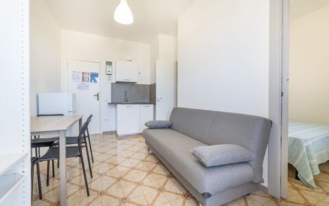 Sea View Apartment, Ac Gallipoli: Interior Design, Flooring, Fussboden, Möbel, Zimmer, Wohnung, Stuhl, Schreibtisch, Wohnzimmer