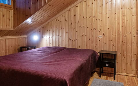 Katinkulma 2: Holz, Fussboden, Flooring, Decke, Interior Design, Schlafzimmer, Zimmer, Holzboden, Zuhause, Bett