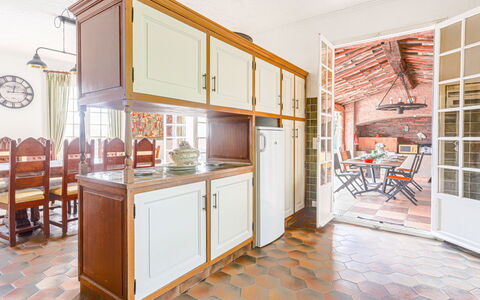 Le Mas de Gattières: Flooring, Interior Design, Holz, Möbel, Küche, Cabinetry, Fussboden, Decke, Countertop, Schrank