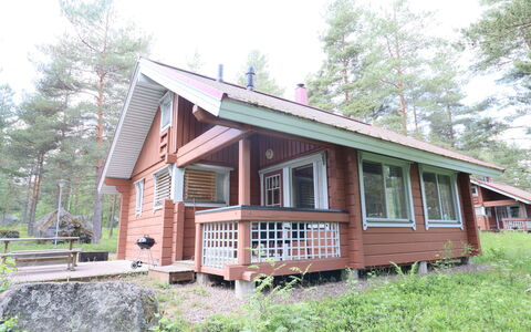 Puolukka 2: Holz, Haus, Hütte, Zuhause, Dach, Abstellgleis, Ländliches Gebiet, Blockhaus, Gartenbauten, Veranda