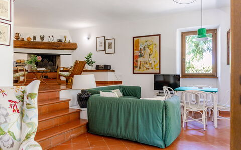Casa Iume: Möbel, Interior Design, Flooring, Wand, Couch, Fussboden, Holz, Zimmer, Wohnzimmer, Decke