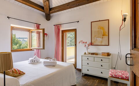 Casa Iume: Möbel, Interior Design, Wand, Bett, Schlafzimmer, Flooring, Holz, Fussboden, Decke, Zimmer