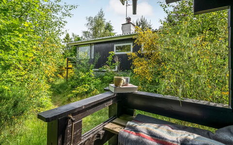 Gunward - 3Km from the Sea: Dachdecken, Hütte, Haus, Dach, Zuhause, Bauernhaus, Hütte, Estate, Dorf