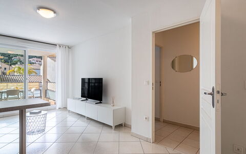 Côté Port: Schwimmbad, Wohngebiet, Eigentumswohnung, Wohnung, Resort, Estate, Schatten, Villa, Hazienda, Villa