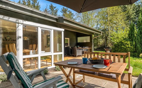 Riitta - from the Sea: Möbel, Interior Design, Flooring, Fussboden, Decke, Zimmer, Stuhl, Tabelle, Wohnung, Küche & Esszimmer Tisch