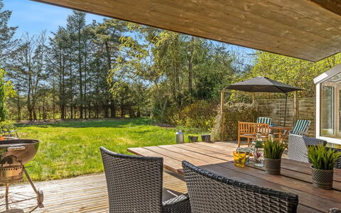 Riitta - from the Sea: Möbel, Interior Design, Flooring, Fussboden, Decke, Zimmer, Stuhl, Tabelle, Wohnung, Küche & Esszimmer Tisch