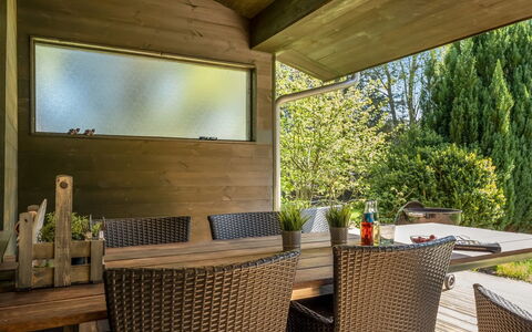 Riitta - from the Sea: Möbel, Interior Design, Flooring, Fussboden, Decke, Zimmer, Stuhl, Tabelle, Wohnung, Küche & Esszimmer Tisch
